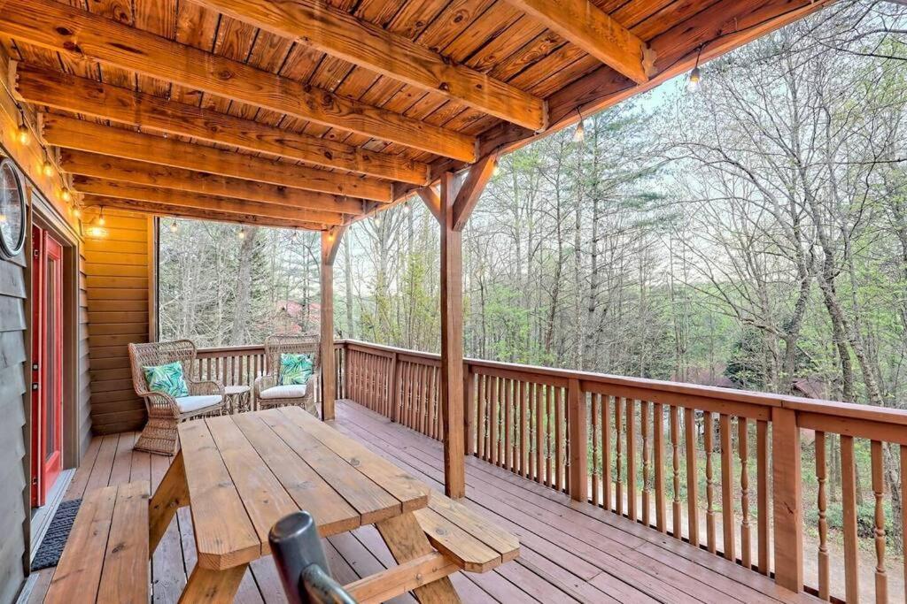 Near Downtown Helen - Hottub, Sauna, Game Room, Fire Pit 외부 사진